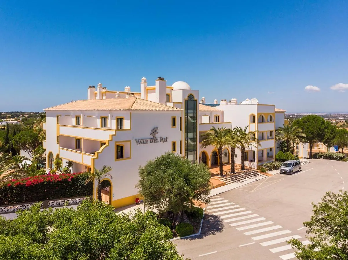 Vale D'El Rei Hotel & Villas Карвоейру 4*,